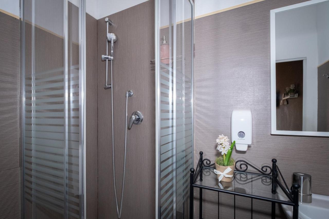 Cconforthotels R&B Semplici Emozioni Bari Exterior foto