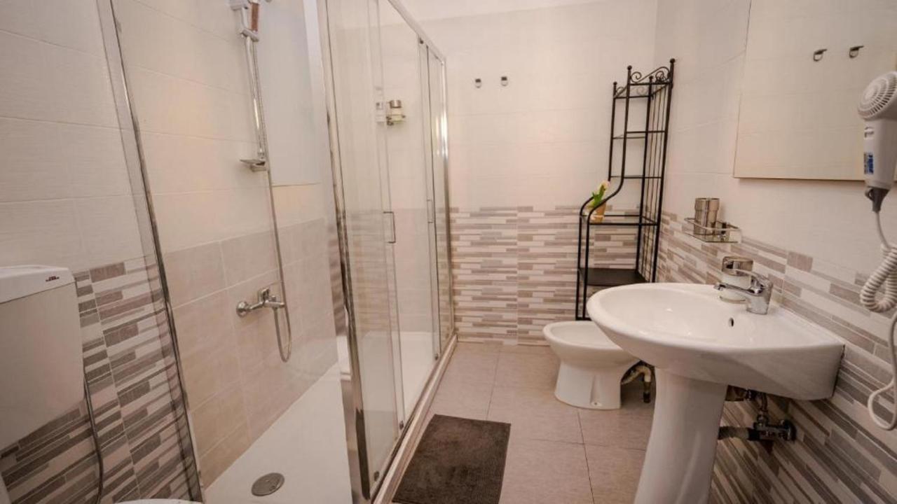 Cconforthotels R&B Semplici Emozioni Bari Exterior foto